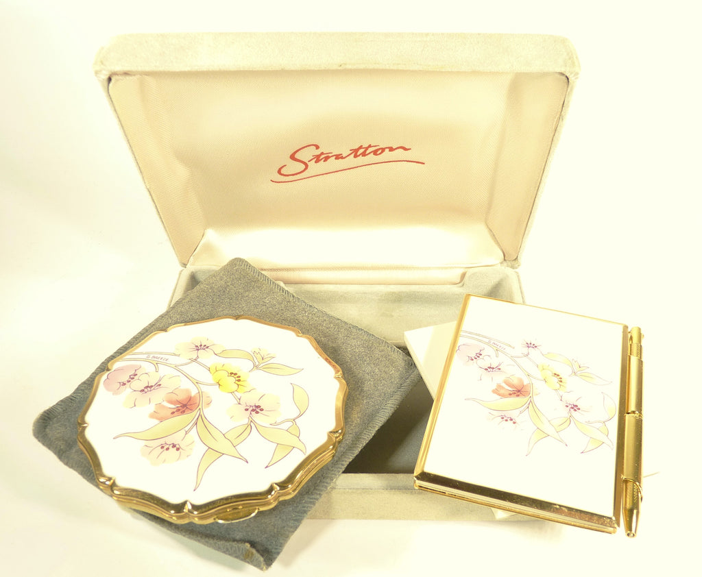 Giveaway To Win An Unused Vintage Stratton Compact & Notebook