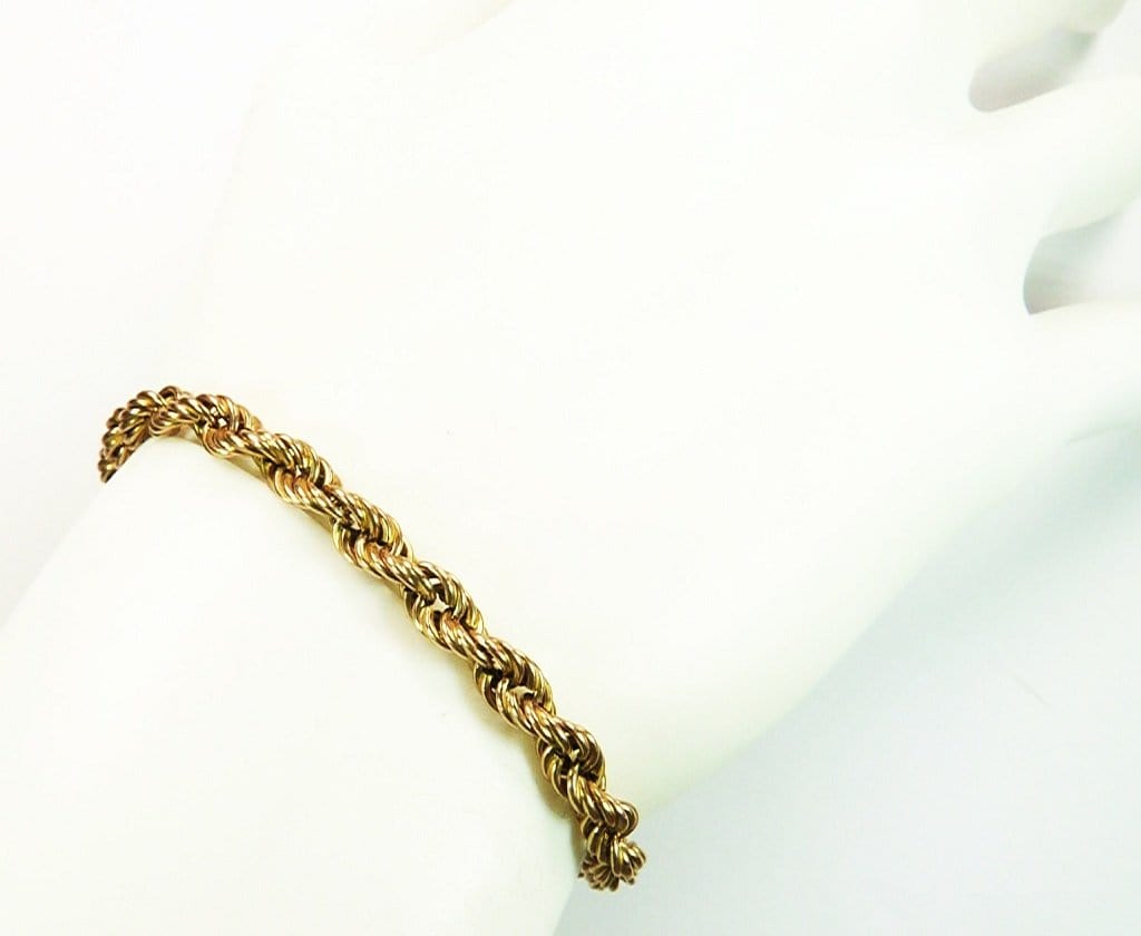 Elegant Gold Bracelet