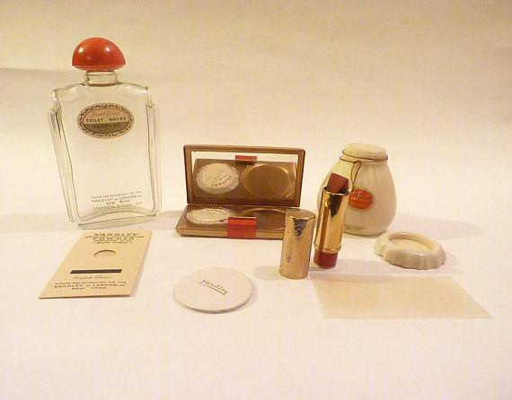 Rare unused vintage Yardley vanity set - The Vintage Compact Shop