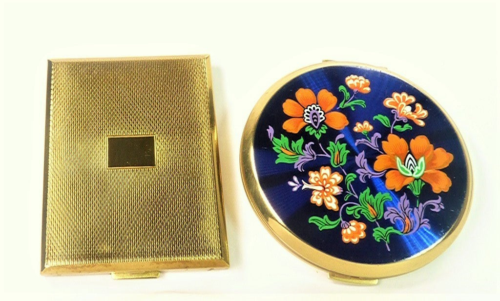 Competition To Win A Vintage Stratton And A Kigu Makeup Compact