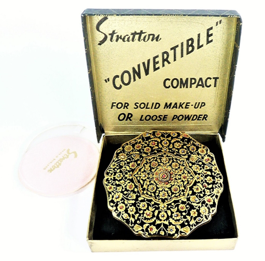 Stratton Convertible compact featuring St Paul's Cathedral London 1950's top