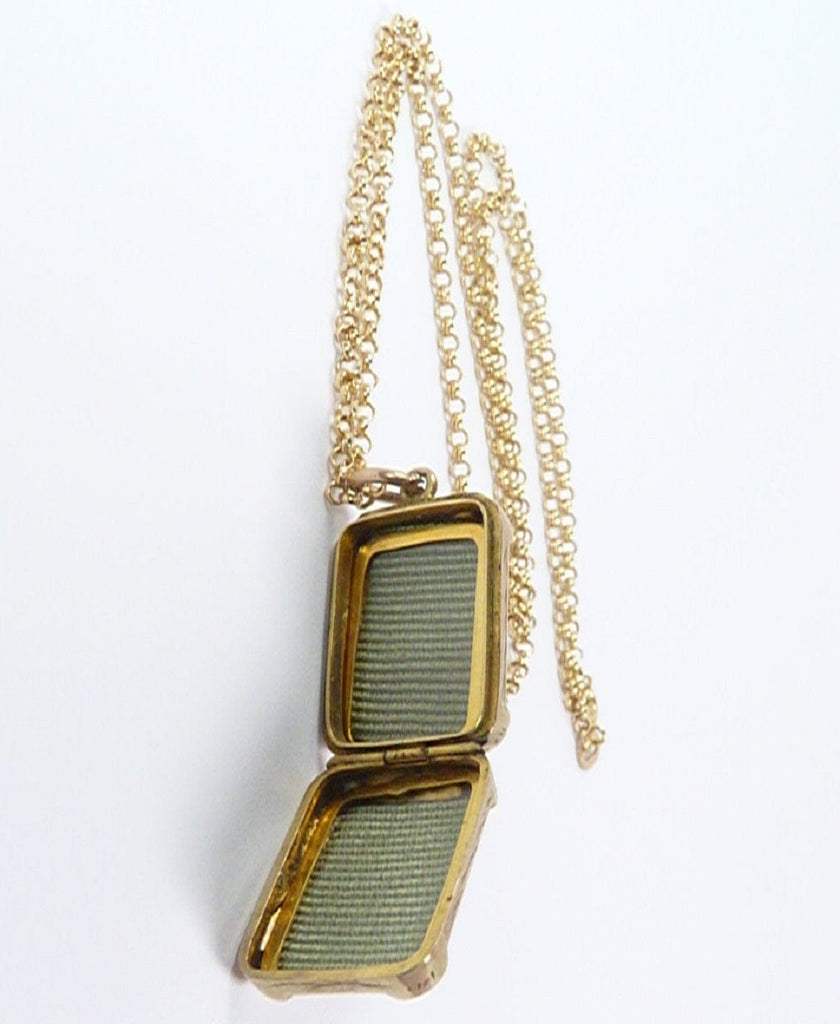 375 Antique Gold Pendant Necklace