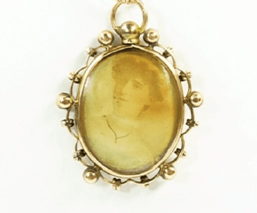Antique Gold Locket Full Hallmarks With Sepia Portraits