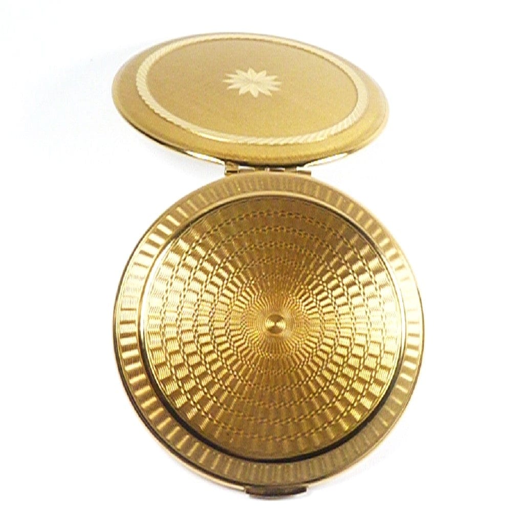 Beautiful Vintage Kigu Compact