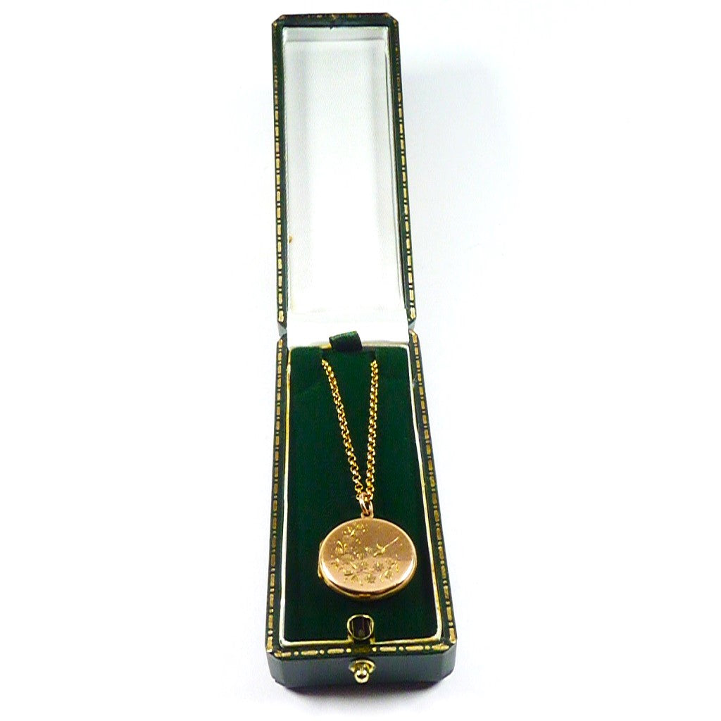 Cased 9ct Gold Locket Necklace