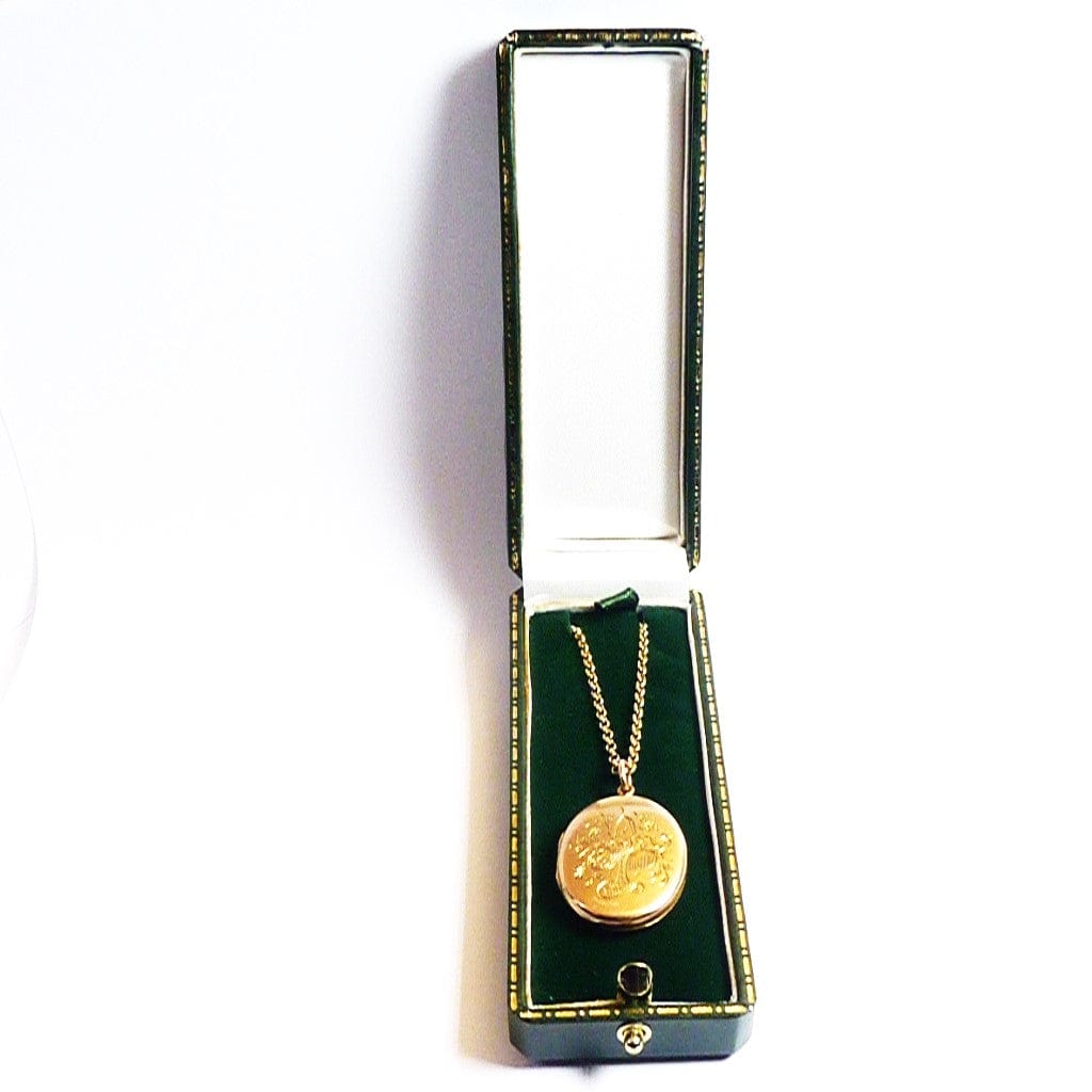 Cased Solid Gold Pendant Necklace