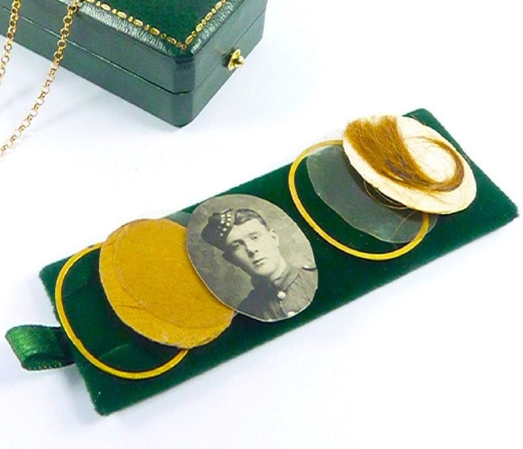 Edwardian Gold Locket Necklace