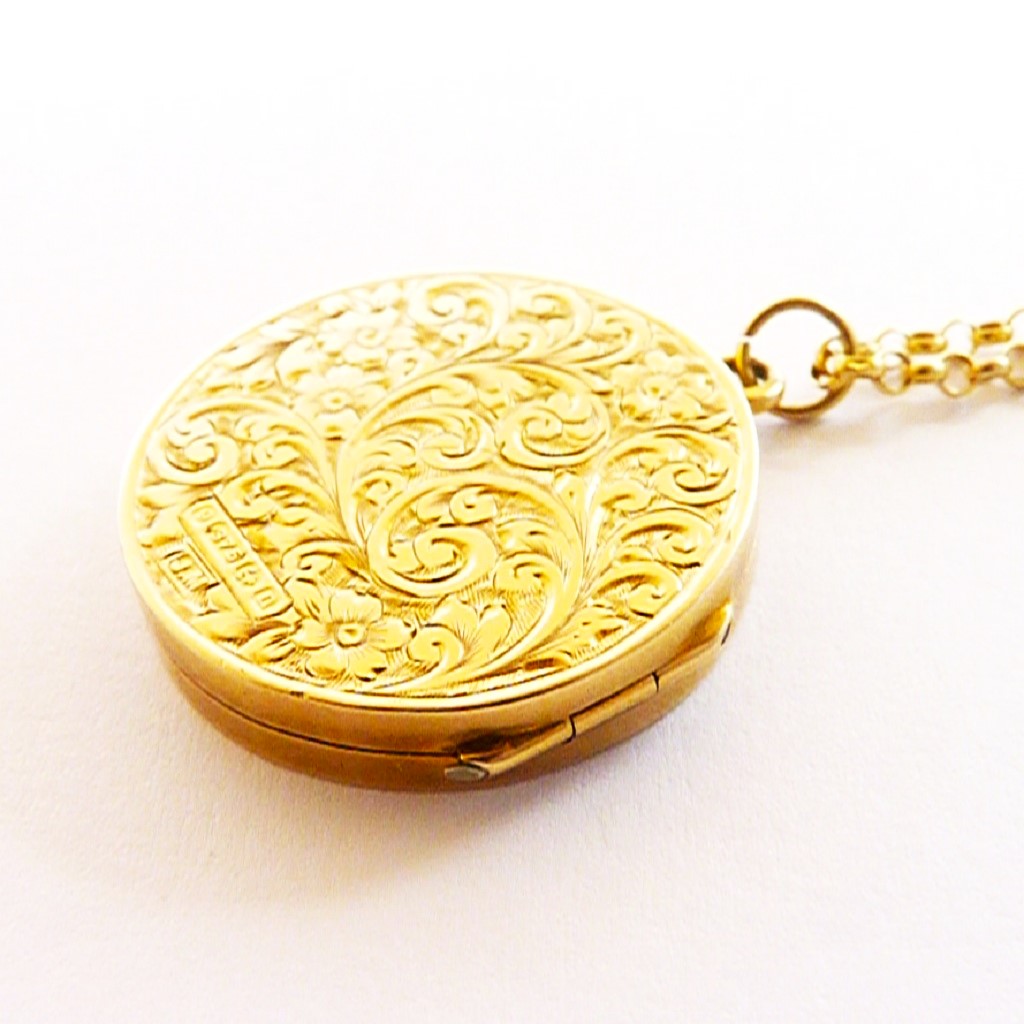 English Gold Hallmarked Antique Locket