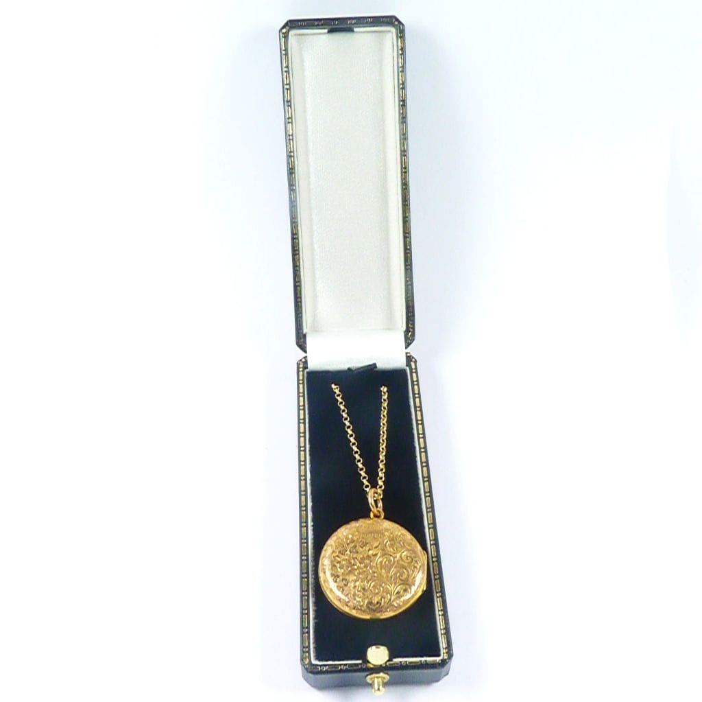 Fully Hallmarked Gold Locket In Jewellery Case
