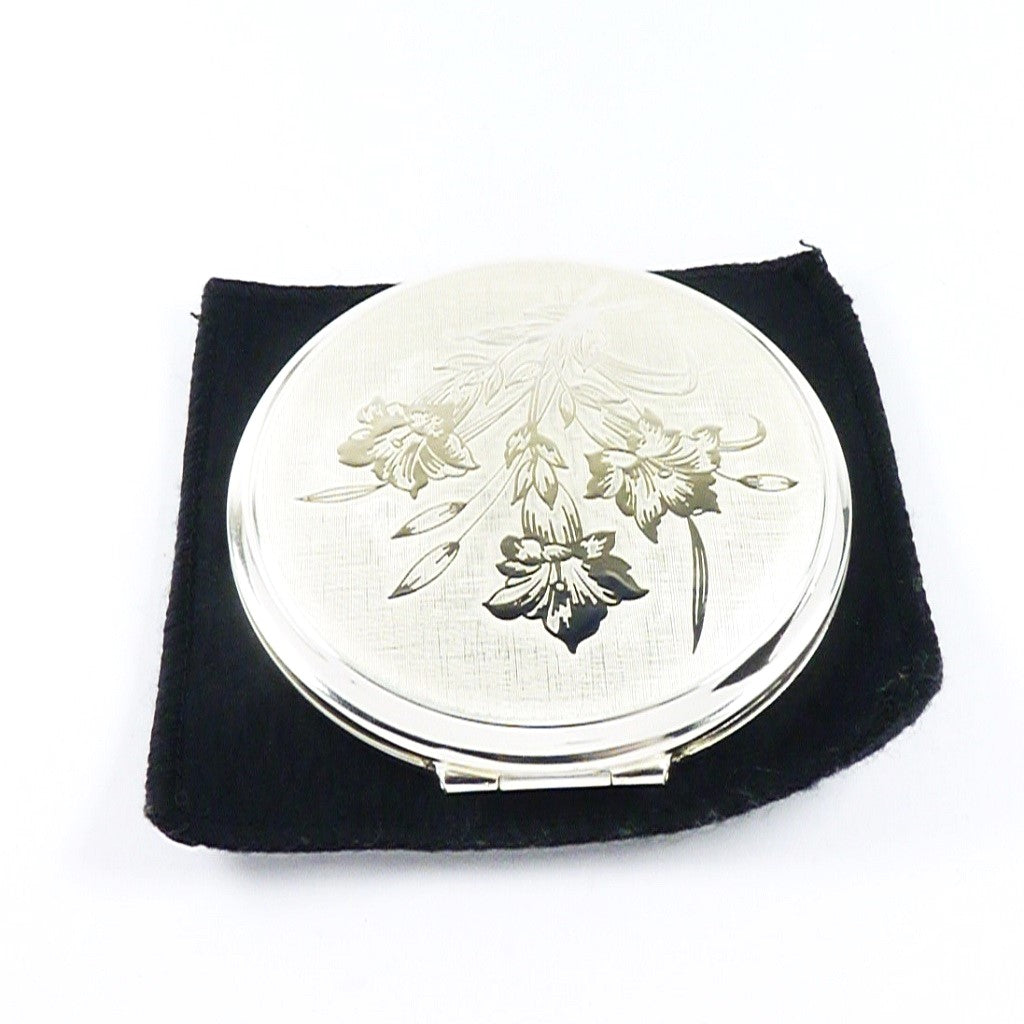 Glossy Sheen Silver Plated Stratton Compact