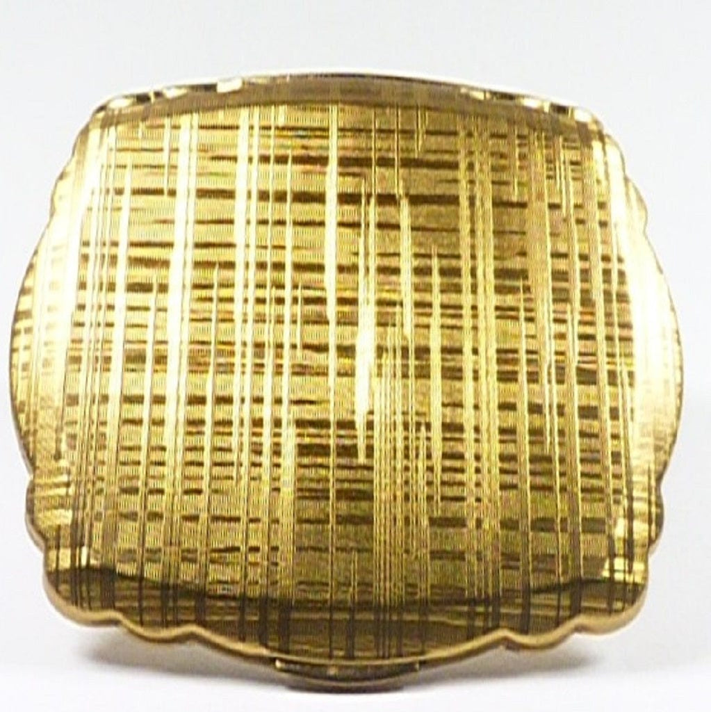 Golden Kigu Initial P Powder Compact