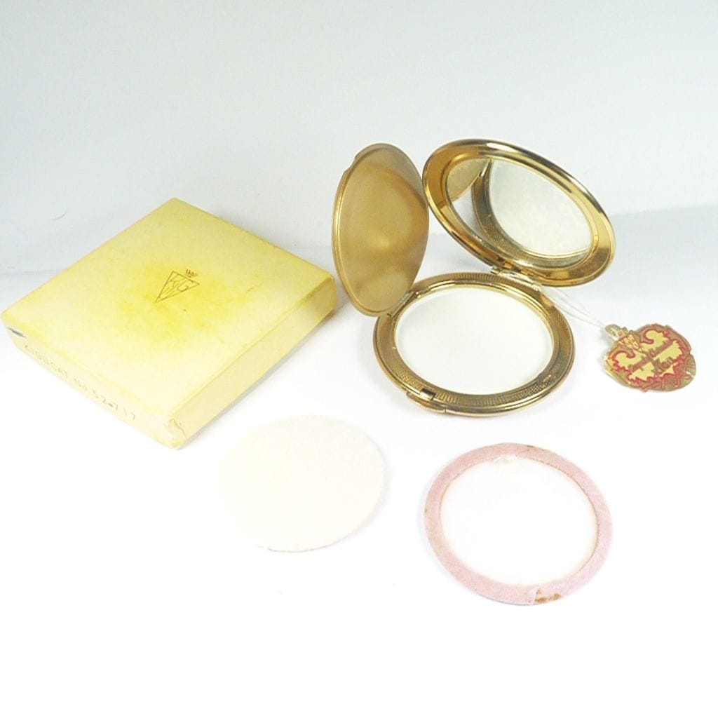 Kigu Compact Mirror For Loose Foundation