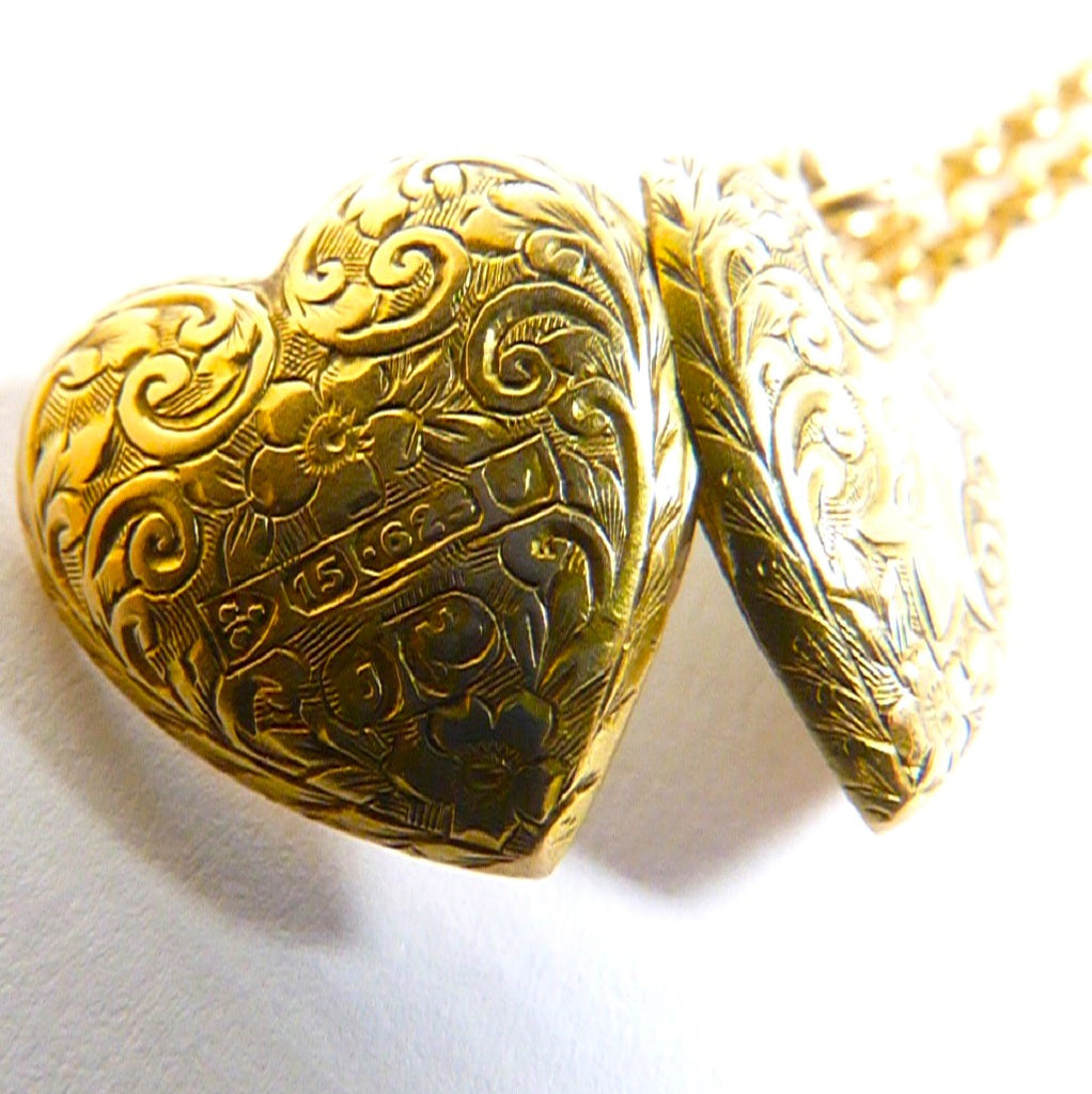 Ornate 15ct Gold Mourning Locket