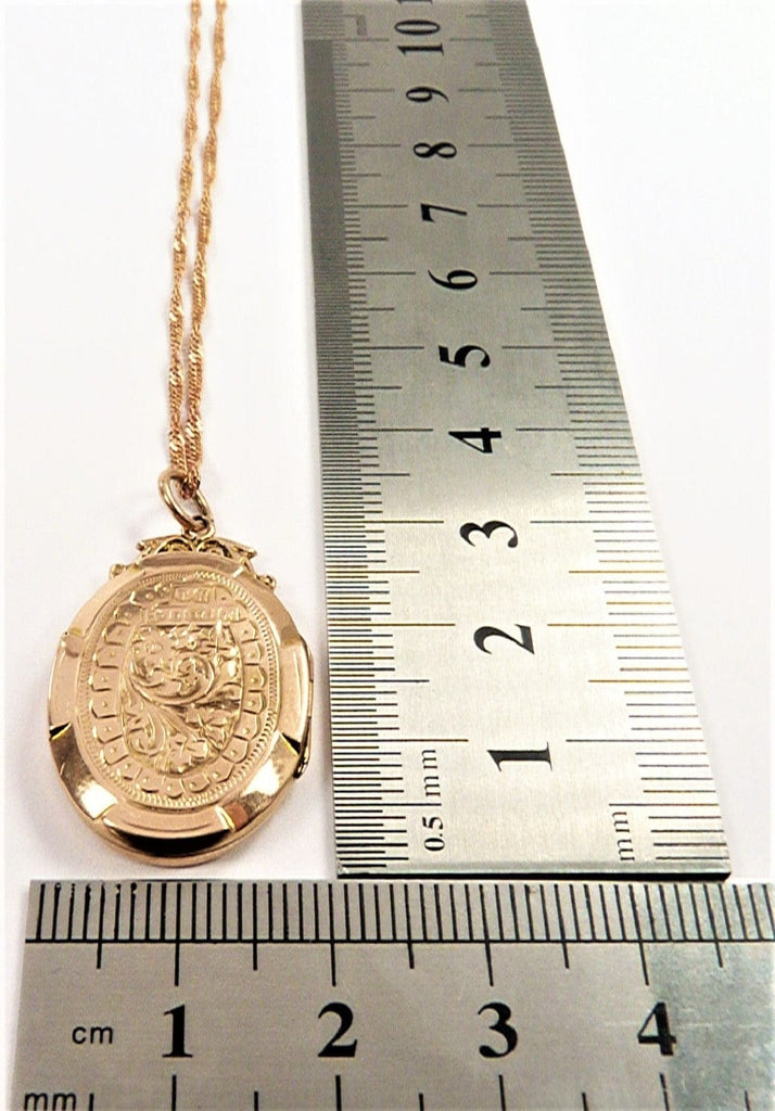 Oval Ornately Engraved Gold Locket