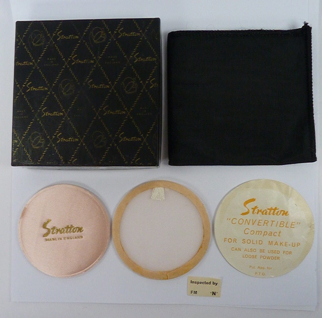 Stratton Compact Box Pouch Puff Sifter