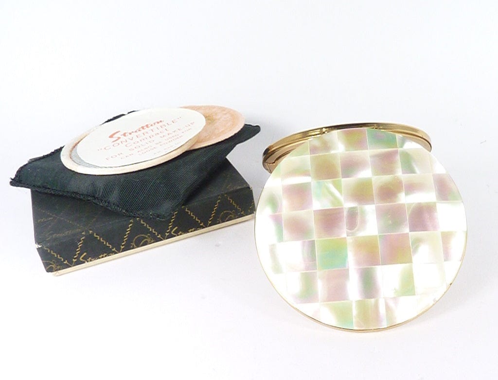 Vintage 60s Mother Of Pearl Stratton Compact