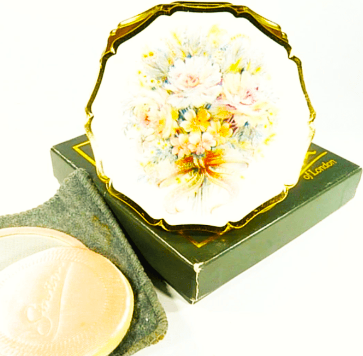 Decorative Compact |Mirror with floral design 