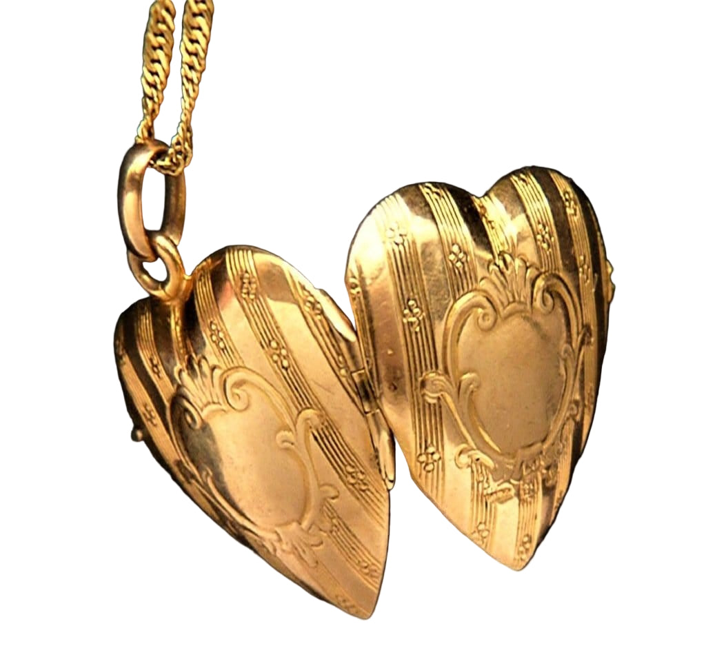 Fully Hallmarked Antique Carat Gold Heart Shaped Locket Glasgow