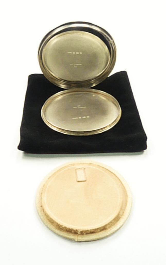 Antique Loose Powder Compact 1953