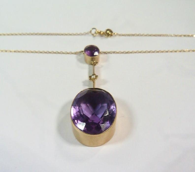 9ct Yellow Gold 8.9Ct Amethyst and Pearl Pendant 1932