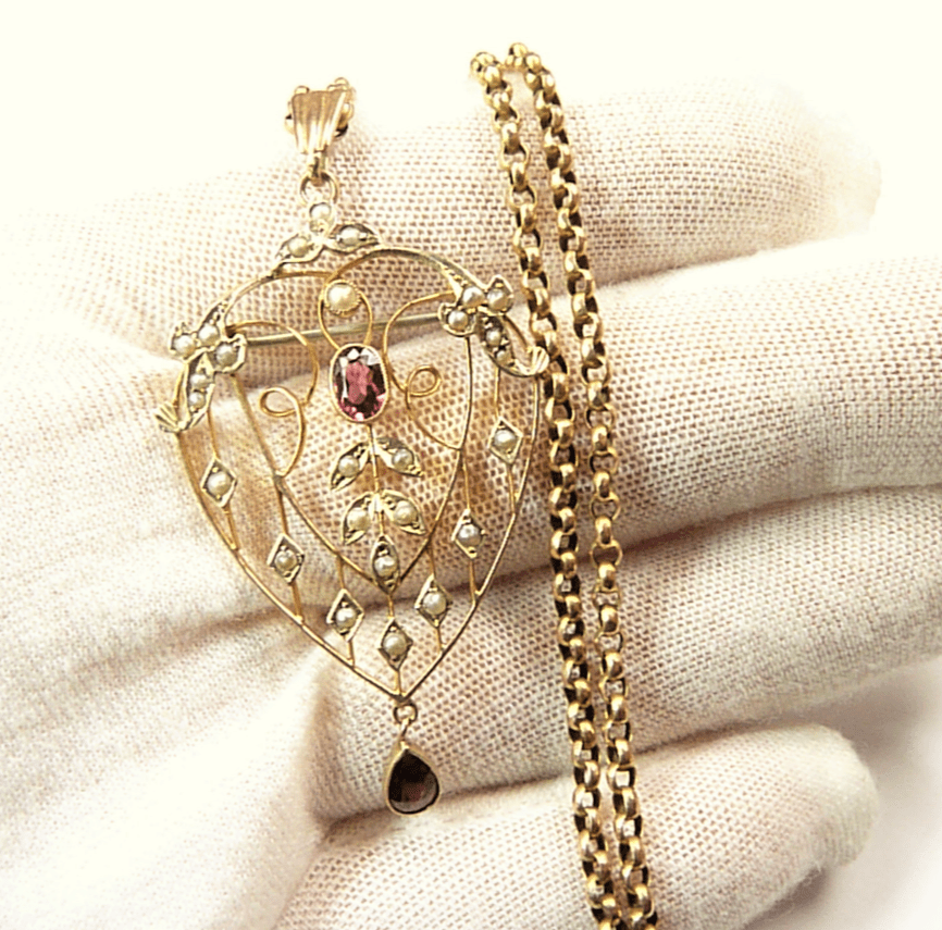 Edwardian Gold Belcher Chain And Pendant