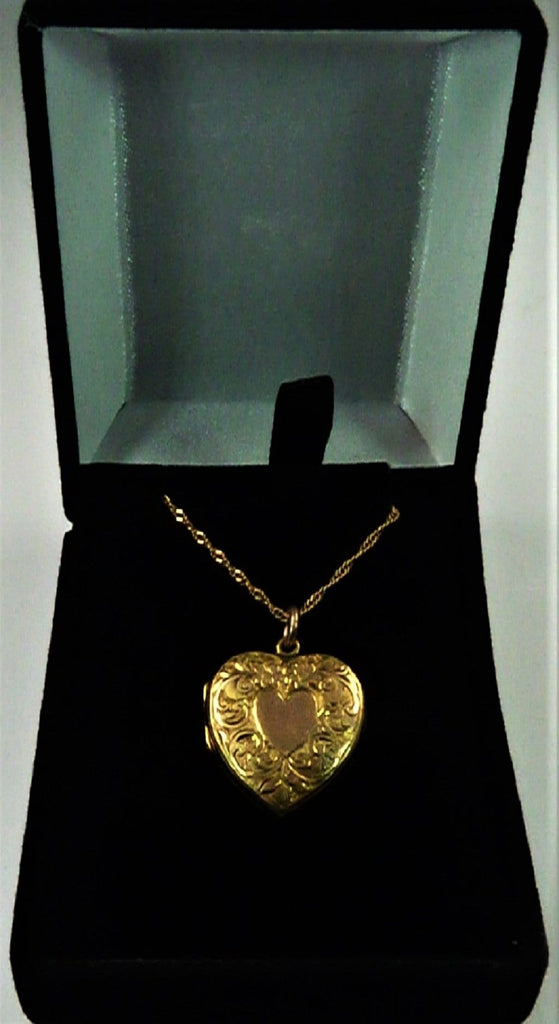Hallmarked Gold Heart Locket 1900s