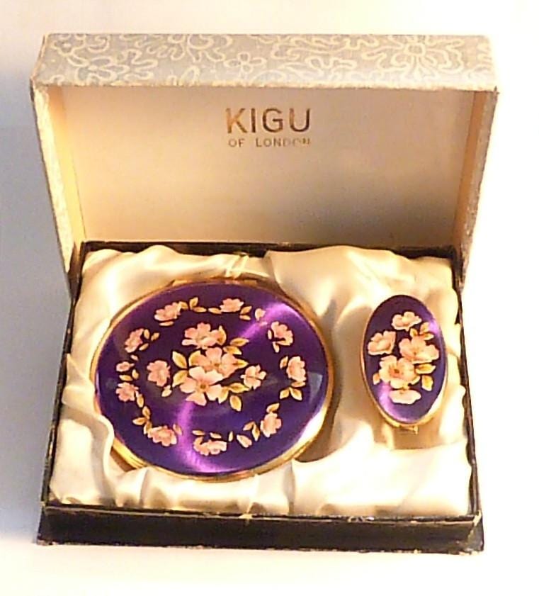 Vintage boxed Kigu compact set vanity set unused compact mirrors for sale - The Vintage Compact Shop