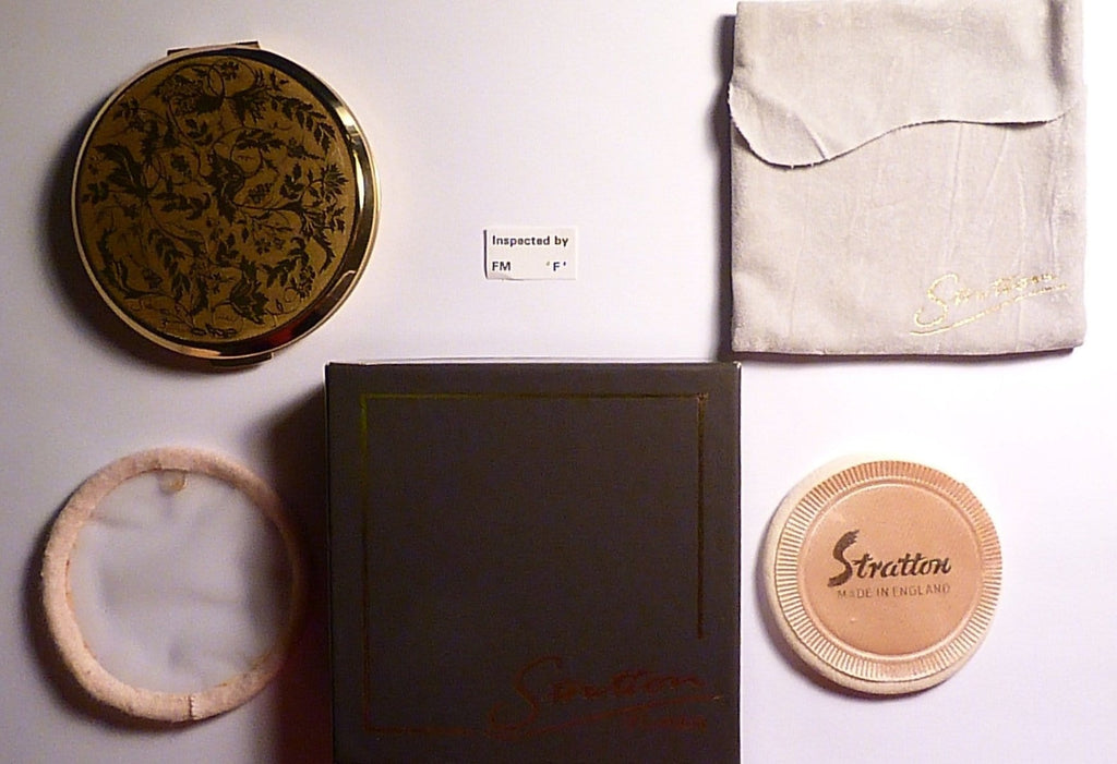 Vintage powder compacts unused compacts Stratton compact mirrors retro bridesmaids gifts - The Vintage Compact Shop