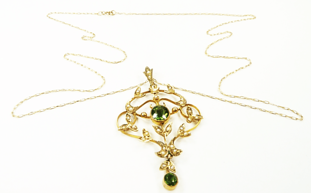 Peridot Gold And Pearl Necklace 1900s