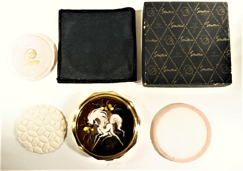 Rare Equestrian Themed Vintage Compact