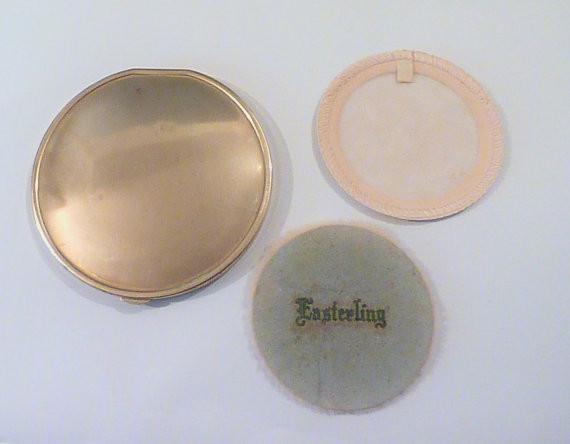 Very rare vintage compacts 1940s compact mirrors compacts pocket mirrors poudrier handbag mirror bridesmaids vintage gifts wedding gift - The Vintage Compact Shop