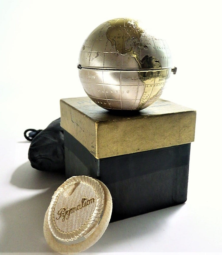 Salo David Rand Pygmalion Globe Compact
