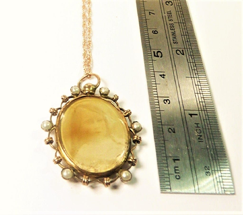 Seed Pearl Hallmarked Gold Pendant