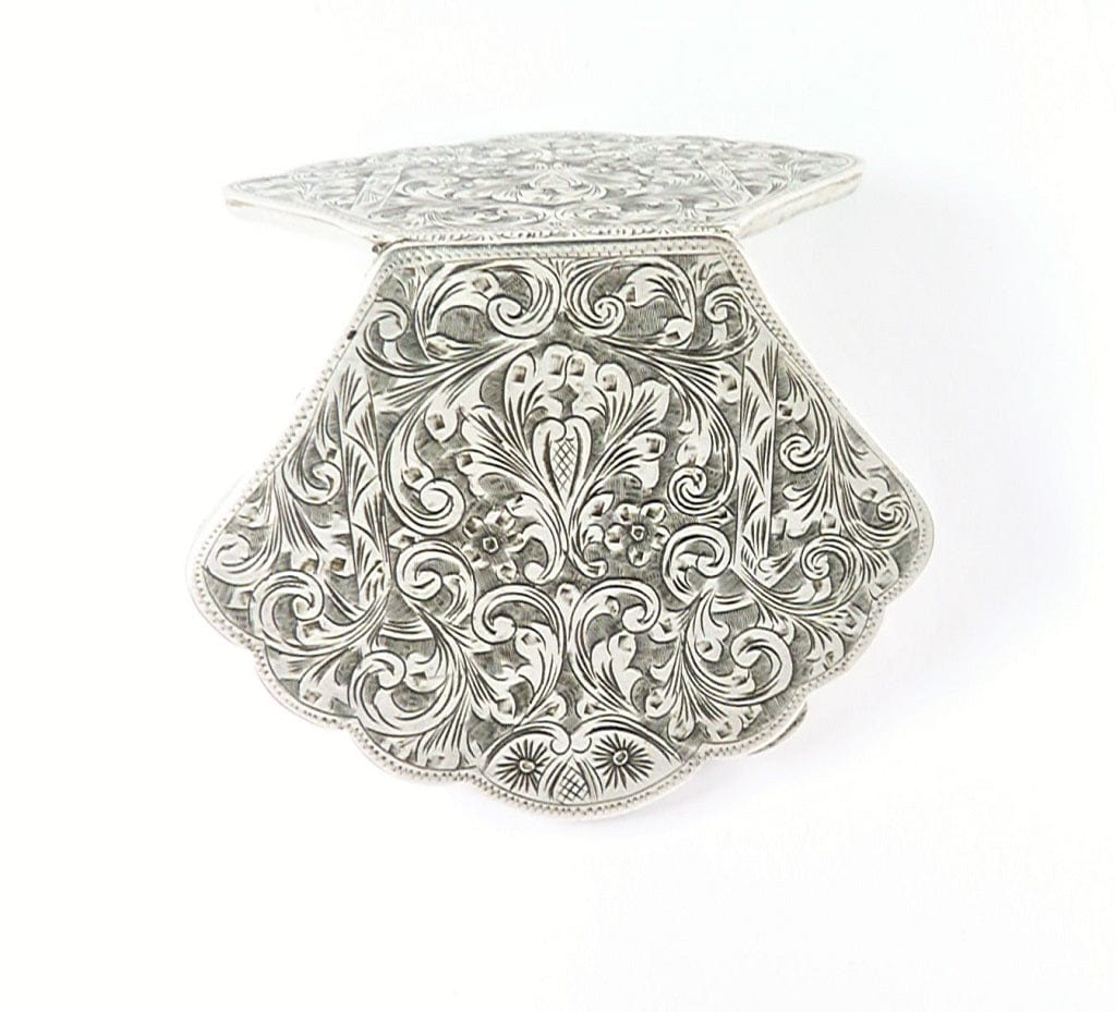 Shell Shaped Vintage Solid Silver Compact