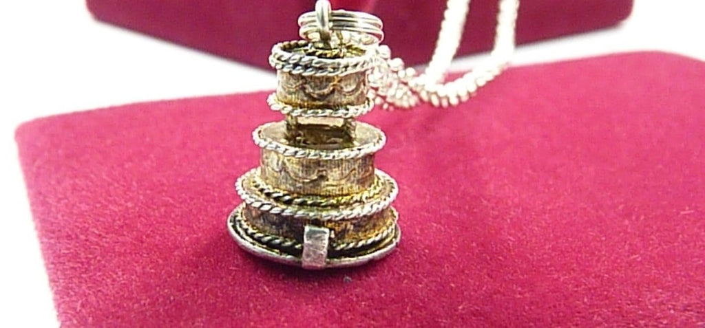 Sterling Silver Wedding Cake Pendant with 18 Inch Silver Belcher Chain Necklace
