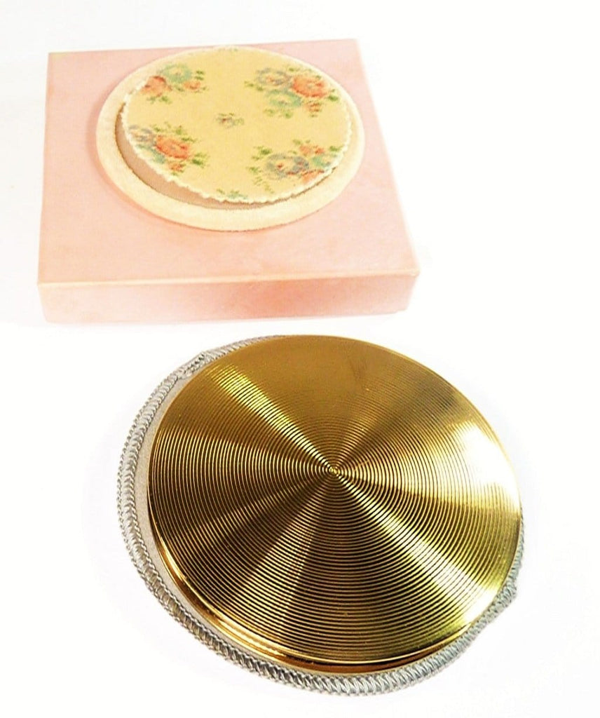 Stratton-Scone Without Inner Lid Powder Compact