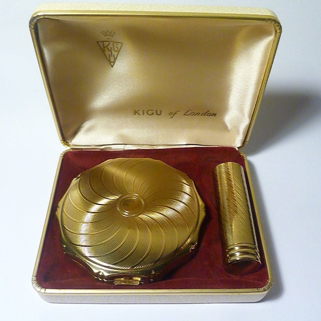 Vintage Compact Mirror And Lipstick Set