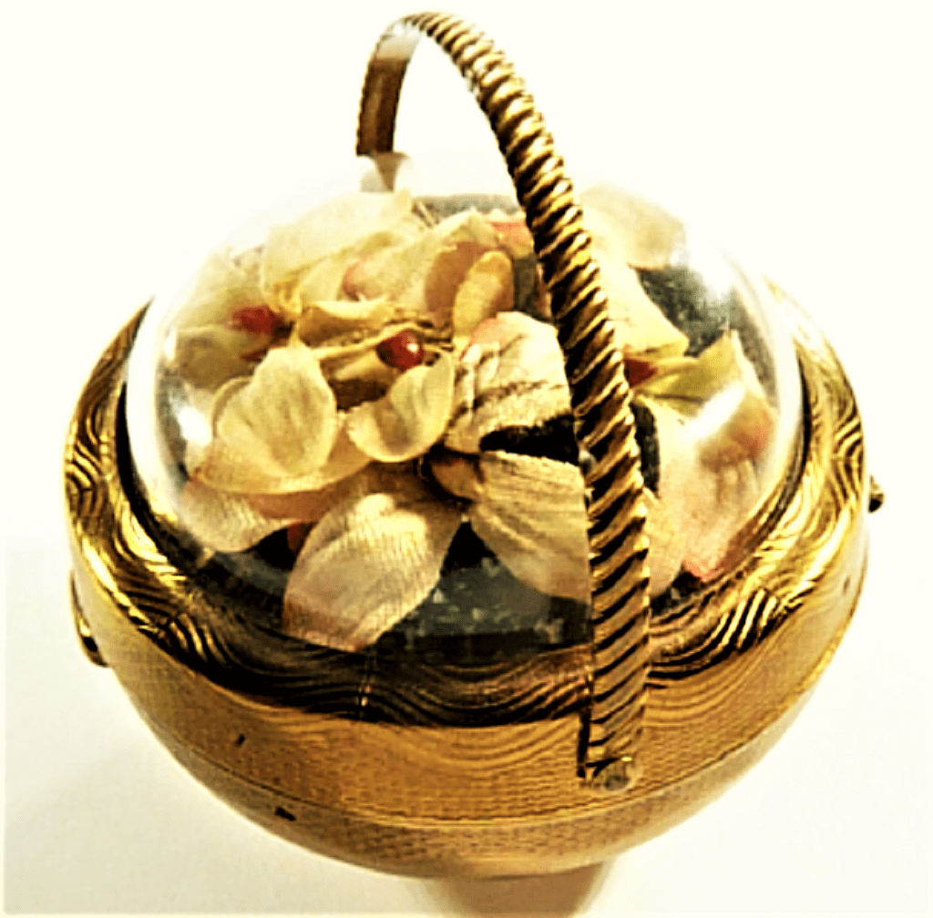 Vintage Flower Basket Powder Compact