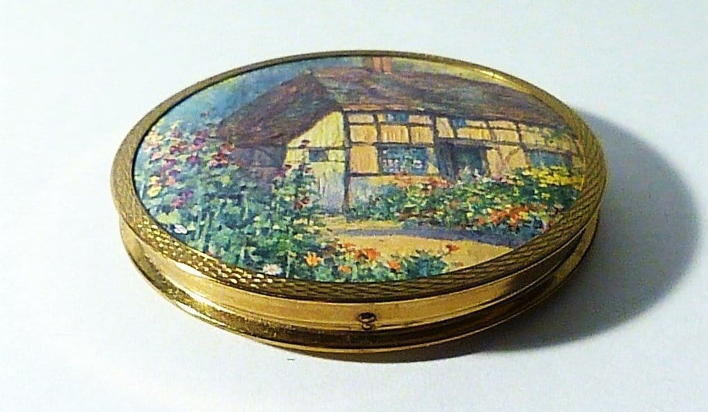 Vintage Compact With English Cottage And Cottage Garden On Lid