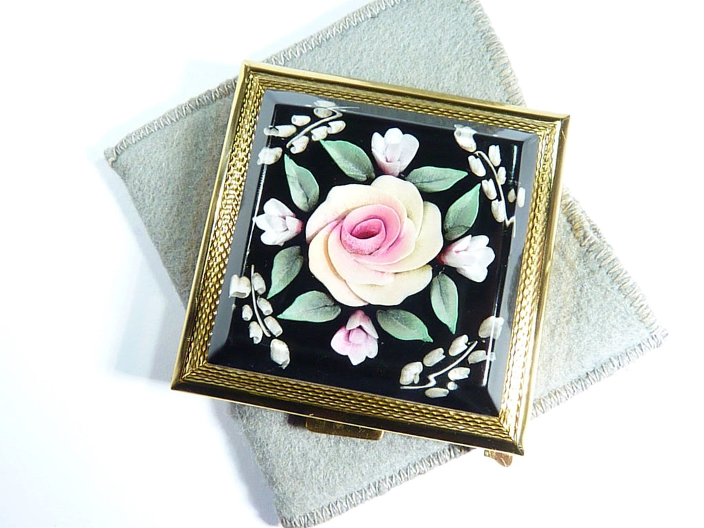 Vintage Powder Compact With Perspex Flowers 1960s