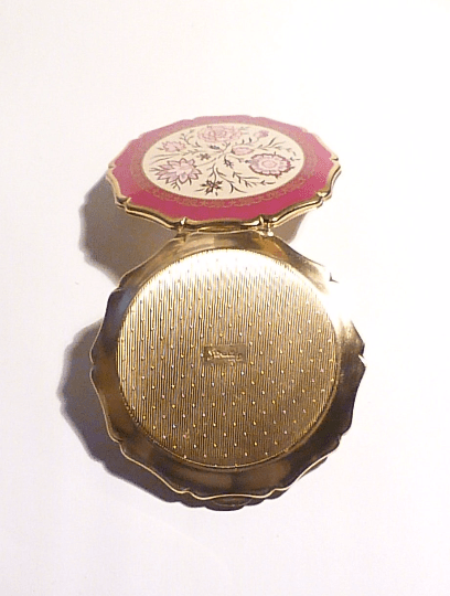 GIFTS FOR HER / girlfriends  GIFTS FOR HER / girlfriends / wives / mothers /sisters Stratton compact mirror powder mirror compacts vintage 'Queen Convertible' compact 1970s - The Vintage Compact Shop