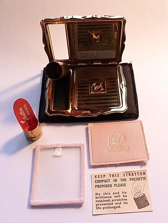 Unused Stratton powder compacts NOS Stratton LIPSTICK EMPRESS boxed vintage compact mirrors 1950s - The Vintage Compact Shop