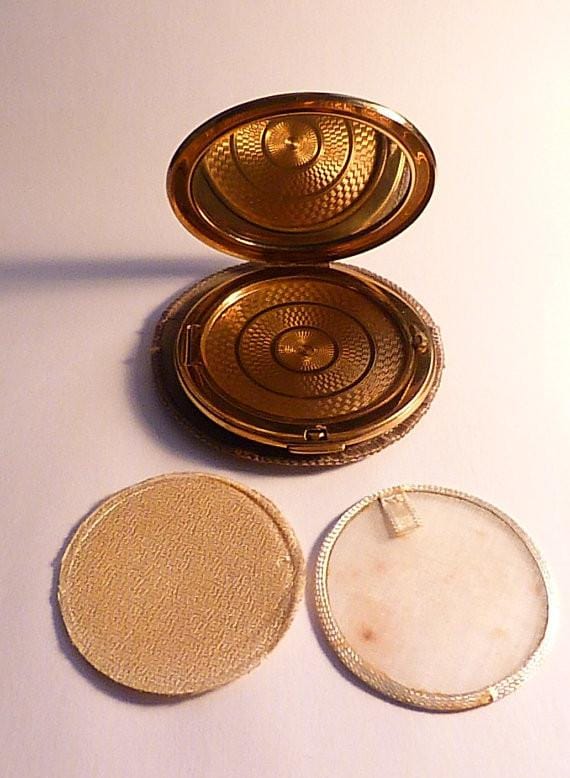 Melissa Lucite compact floral glitter powder compact - The Vintage Compact Shop