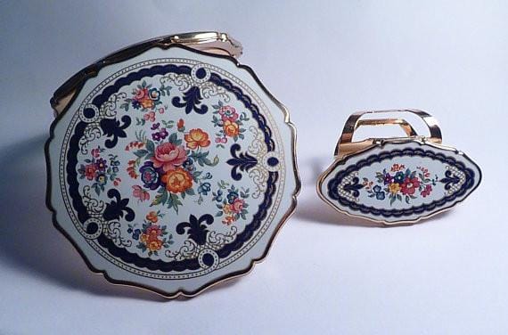 Unused enamel boxed Stratton lipstick holder and compact 1970s vintage compacts for sale - The Vintage Compact Shop