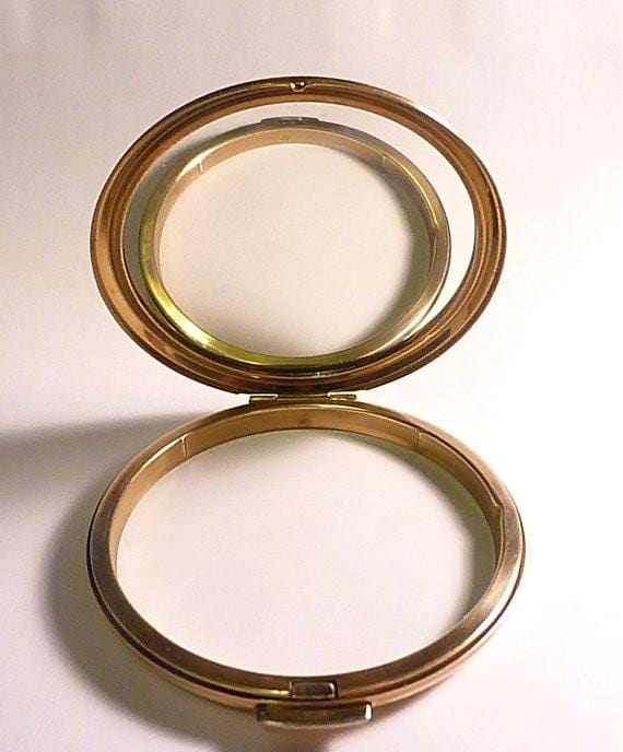 Vintage Stratton compacts gifts for sisters handbag mirrors pocket mirrors gilt - The Vintage Compact Shop