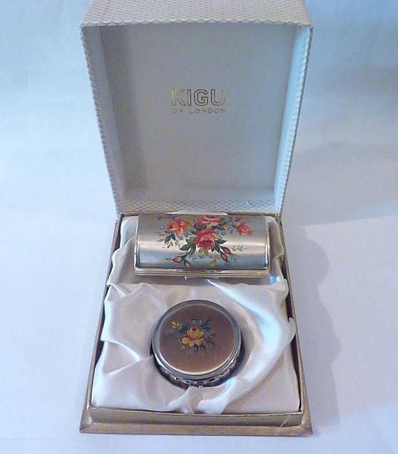 Vintage Kigu cigarette case and ashtray in the original presentation case - The Vintage Compact Shop
