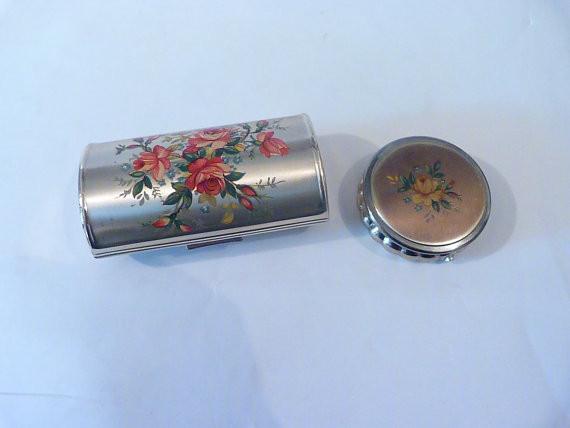 Vintage Kigu cigarette case and ashtray in the original presentation case - The Vintage Compact Shop