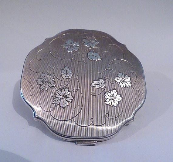 Continental silver compact antique silver wedding gifts for her - The Vintage Compact Shop