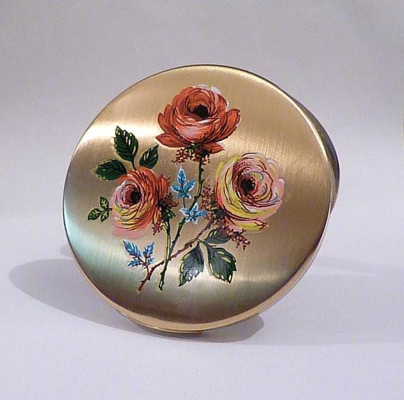 Vintage compacts powder compacts compact mirrors bridesmaids gifts birthday wedding powder mirrors - The Vintage Compact Shop