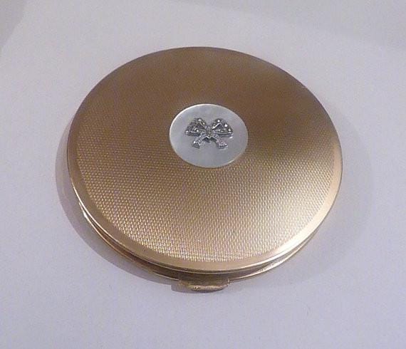 Vintage Compacts For Sale Pearl Wedding / 30th Anniversary Gifts For Her 1950s compact mirrors - The Vintage Compact Shop